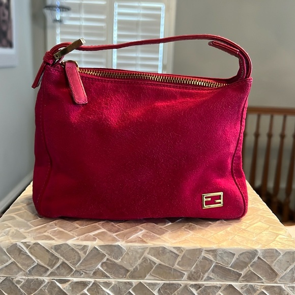Fendi Handbags - 💸FLASH SALE💸FENDI Vintage Mini Suede Baguette in Pink